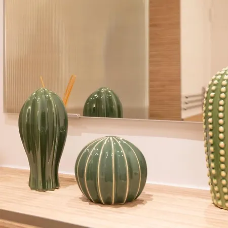 #26 Idealy Located Flat Ac 2mins Walk To Sea Balcony Lägenhet *